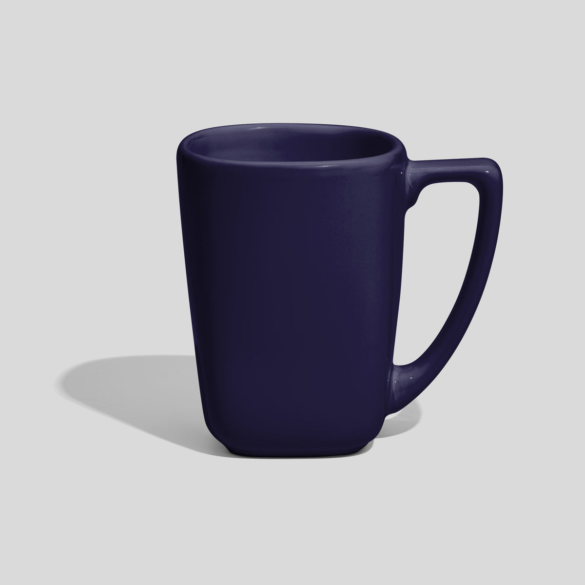 Verjüngte Keramiktasse 240 ml mit Winkelhenkel – Nachtblau