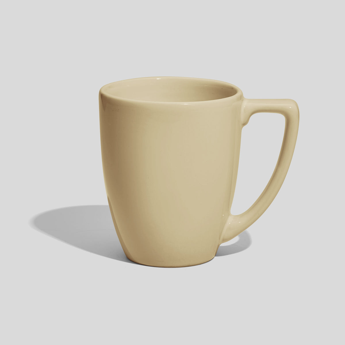 Verjüngte Keramiktasse 250 ml mit Trapezhenkel – Beige
