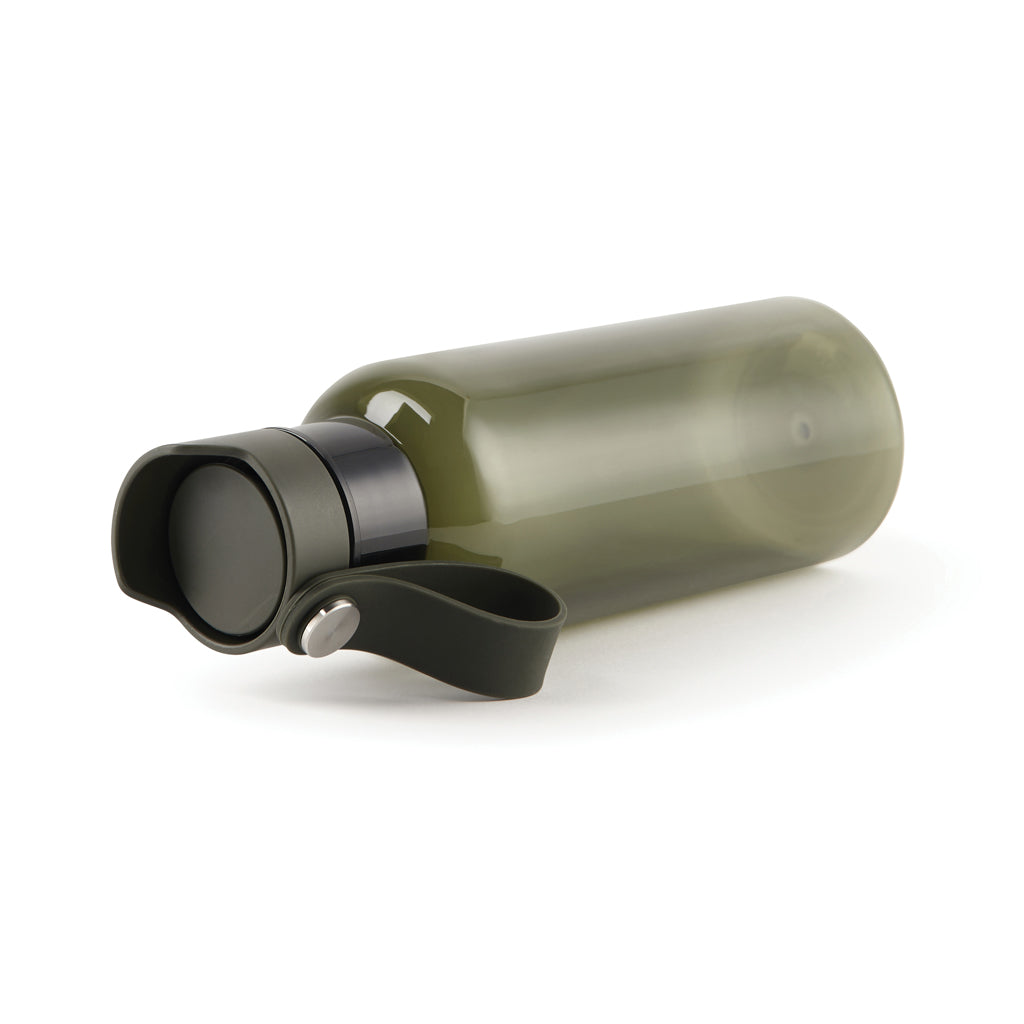 VINGA Balti 600ml Flasche aus RCS recyceltem PET – grün