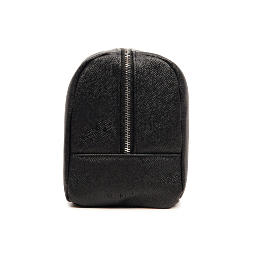 VINGA Bermond Kulturtasche aus RCS recyceltem PU – schwarz
