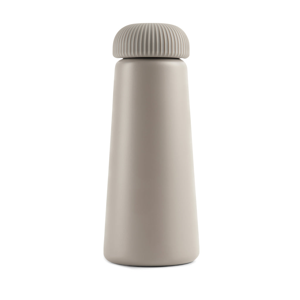 VINGA Erie 450ml Vakuumflasche aus RCS recyceltem Stahl – grau