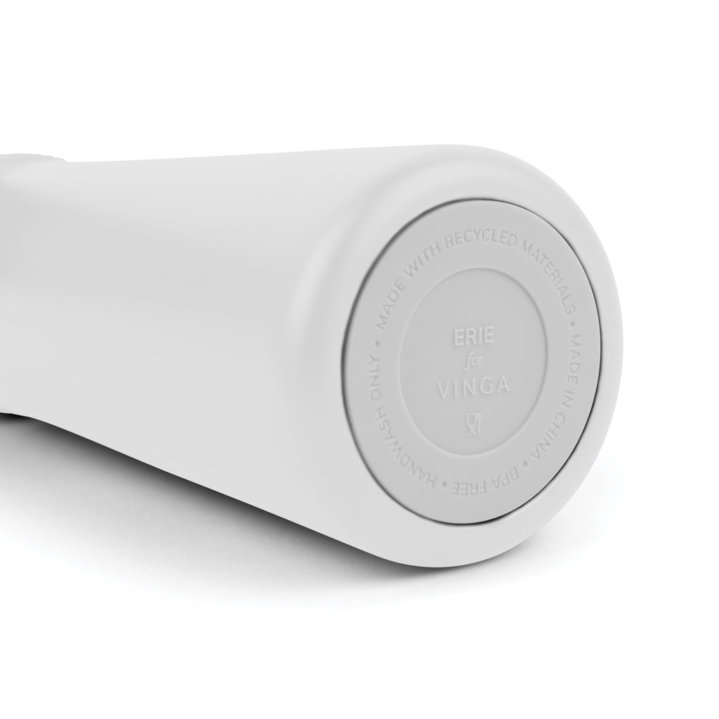 VINGA Erie 450ml Vakuumflasche aus RCS recyceltem Stahl – weiß