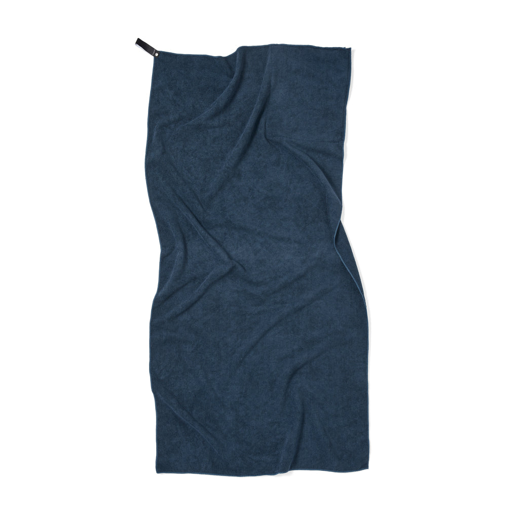 VINGA GRS rPET Active Dry Handtuch 140x70 – blau