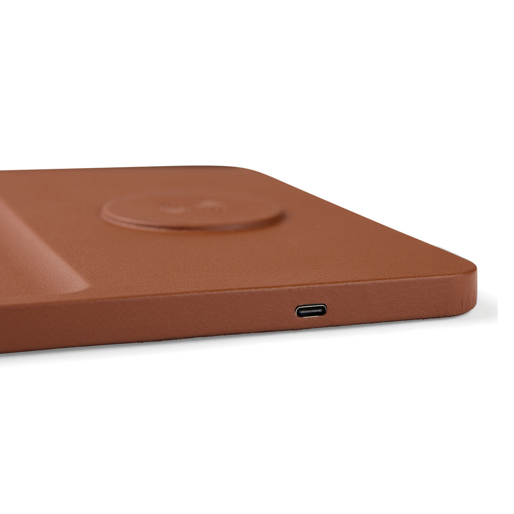 VINGA Timo RCS Desk-Charger und Ablage – braun