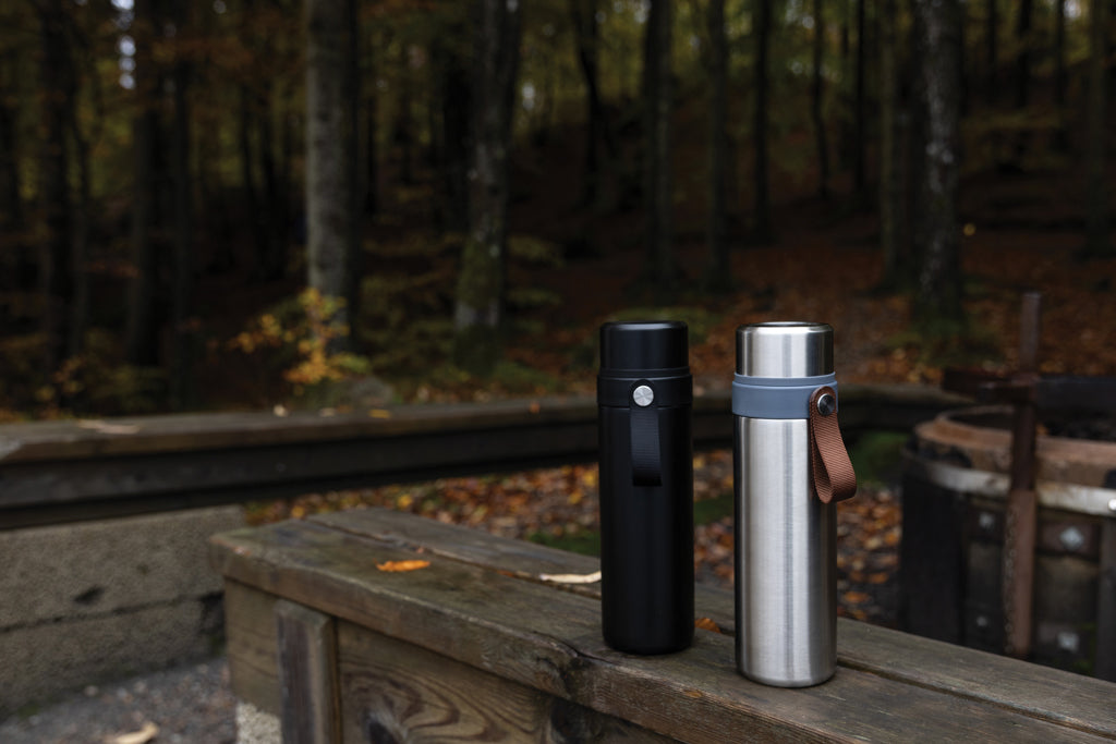 VINGA Tono RCS Thermoskanne mit zwei Bechern, 750ml