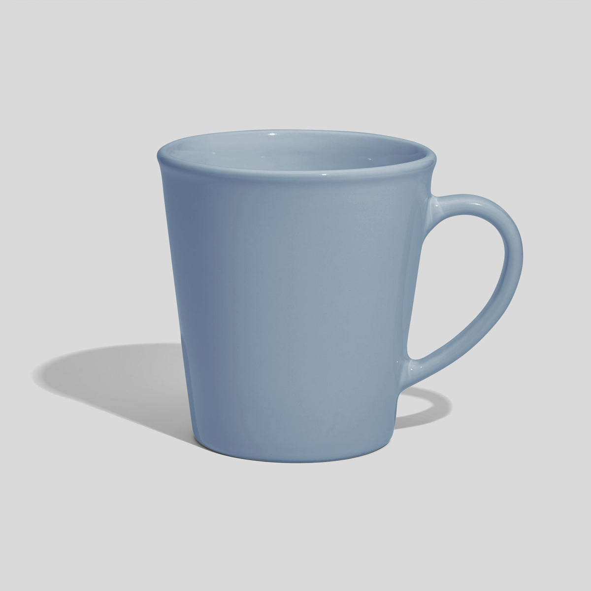 Weit geöffnete Keramiktasse 460 ml mit dünnem Bogenhenkel – Hellblau