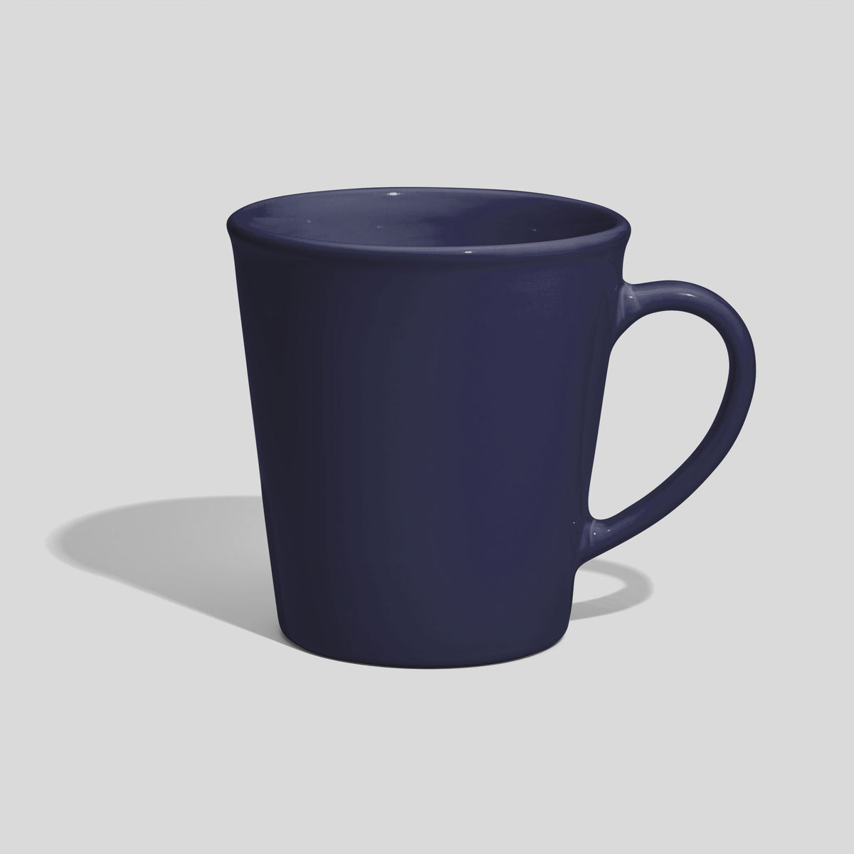 Weit geöffnete Keramiktasse 460 ml mit dünnem Bogenhenkel – Marineblau