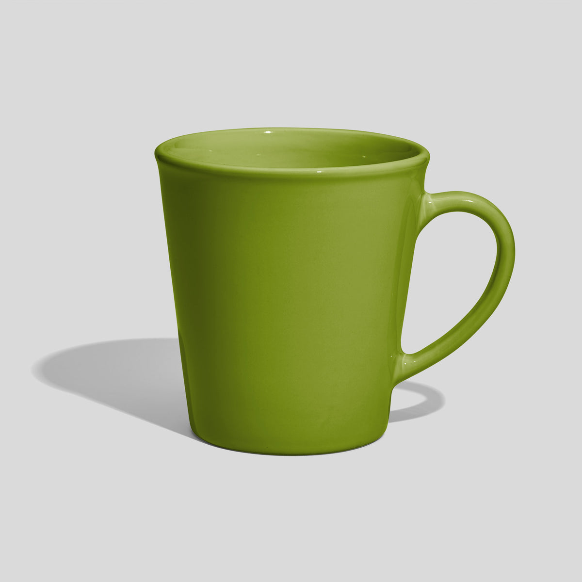 Weit geöffnete Keramiktasse 460 ml mit dünnem Bogenhenkel – Olivgrün