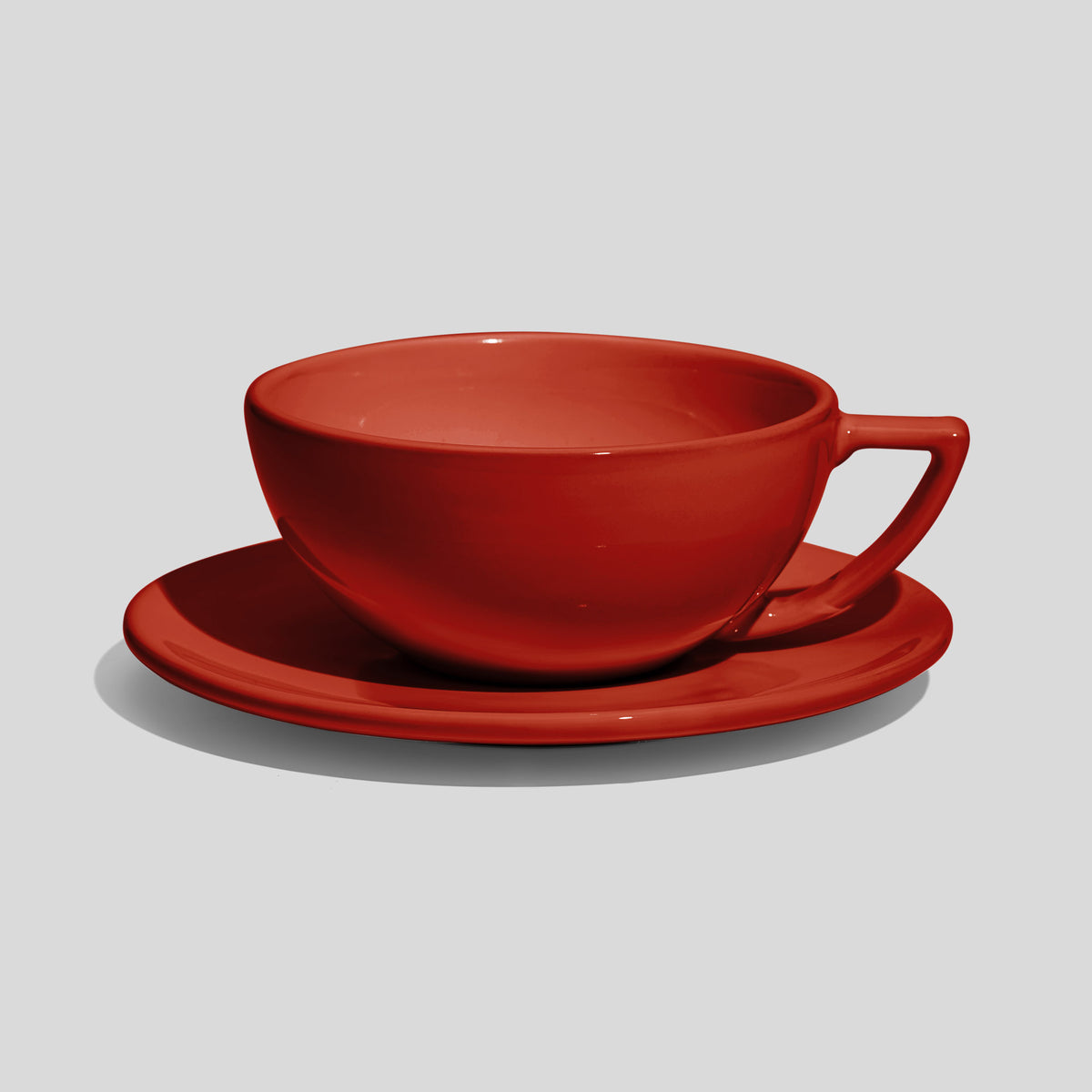 Weite Schalentasse mit Dreiecksgriff und Untertasse 280 ml